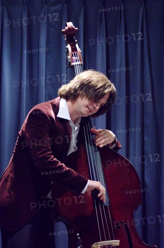 Dave O'Brien, Watermill Jazz Club, Dorking, Surrey, August 2015. Artist: Brian O'Connor.