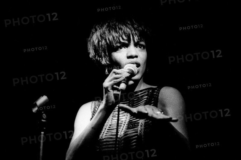 Nnenna Freelon, Ronnie Scott's, Soho, London, July 2000. Artist: Brian O'Connor.