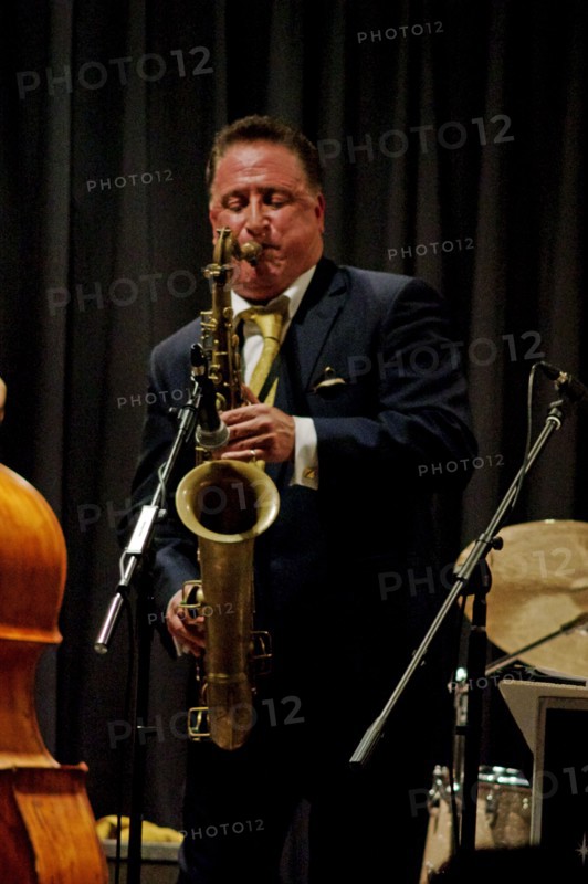 Ray Gelato, Watermill Jazz Club, Dorking, Surrey, Jan 2016. Artist: Brian O'Connor.