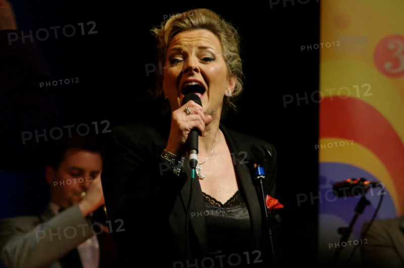 Claire Martin, Ropetackle Arts Centre, Shoreham, West Sussex, Jan 2016. Artist: Brian O'Connor.
