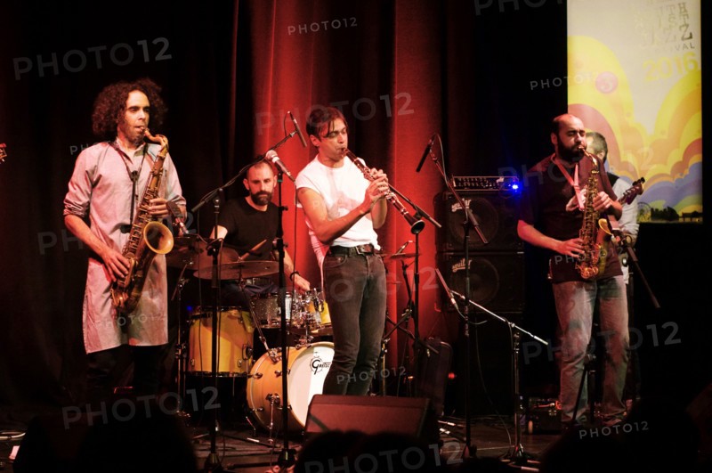 Arun Ghosh (clarinet), Rastko Rasic (drums), Idris Rahman, Ropetackle Arts Centre, Shoreham, West Su Artist: Brian O'Connor.