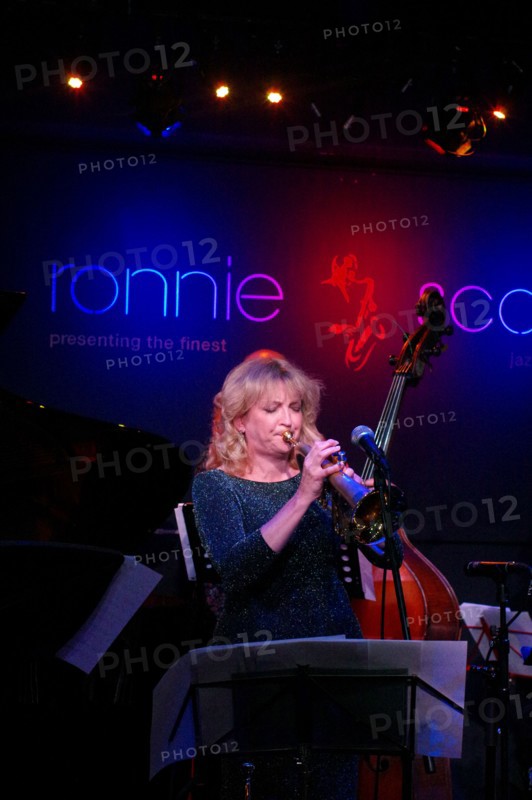 Sue Richardson, Ronnie Scott's, Soho, London, 5th June 2016. Artist: Brian O'Connor.