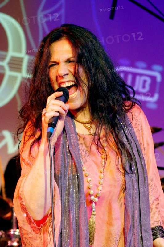 Sari Schorr, Hawth, Crawley, West Sussex, April 16, 2017. Artist: Brian O'Connor.