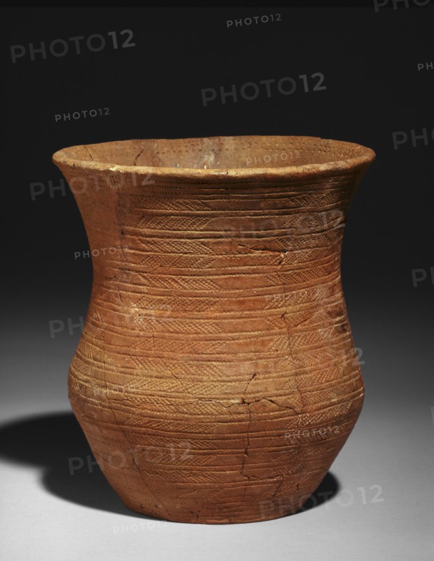 Beaker, Early Bronze Age, Beaker Period (Britain) (c2500-c2150 cal. BC). Artist: Unknown.