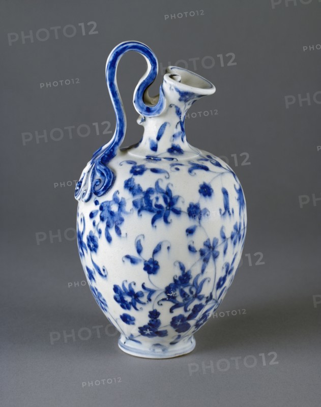 Flask of imitation porcelain, c1575-1587. Artist: Medici Porcelain Factory.