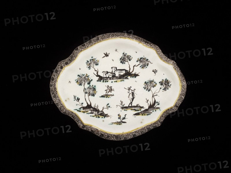 Dish (stand), 18th century. Artist: Unknown.