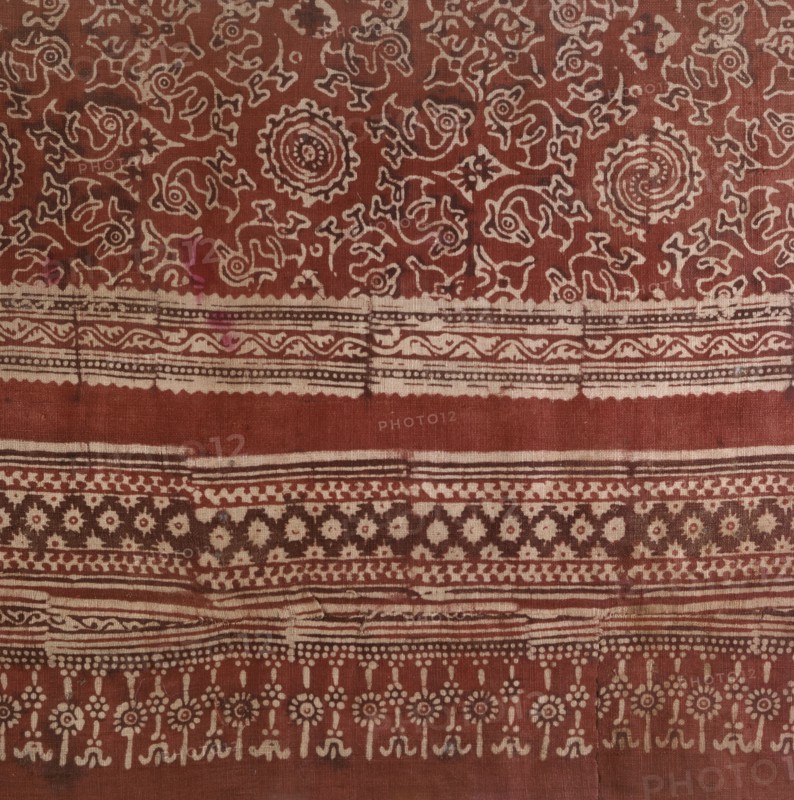 Cloth with hamsa, or geese, lotus buds, and rosettes, 1350-1450. Artist: Unknown.