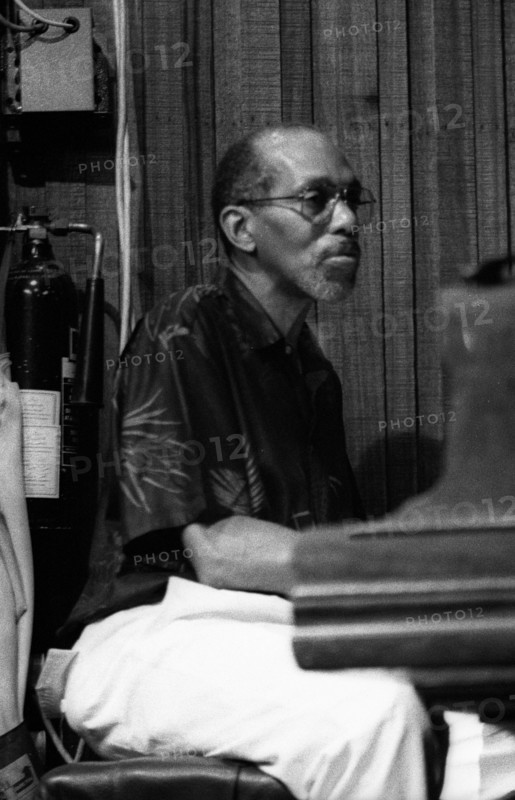 Walter Bishop Jr, Bass Clef, August 1990.  Artist: Brian O'Connor.
