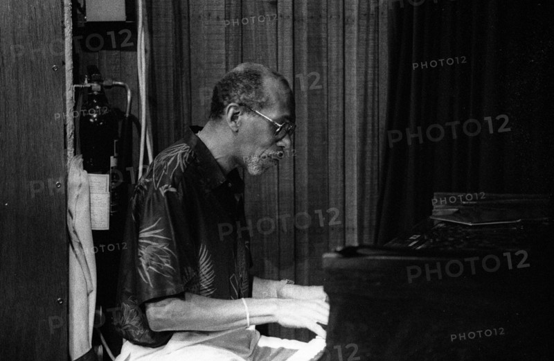 Walter Bishop Jr, Bass Clef, August 1990.  Artist: Brian O'Connor.