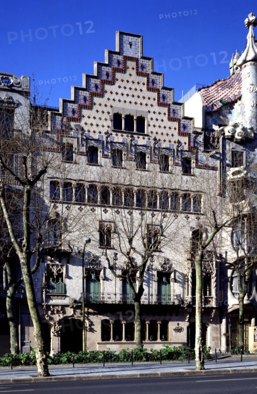 Ametller House on Paseo de Gracia, by Josep Puig i Cadafalch (1867-1956).