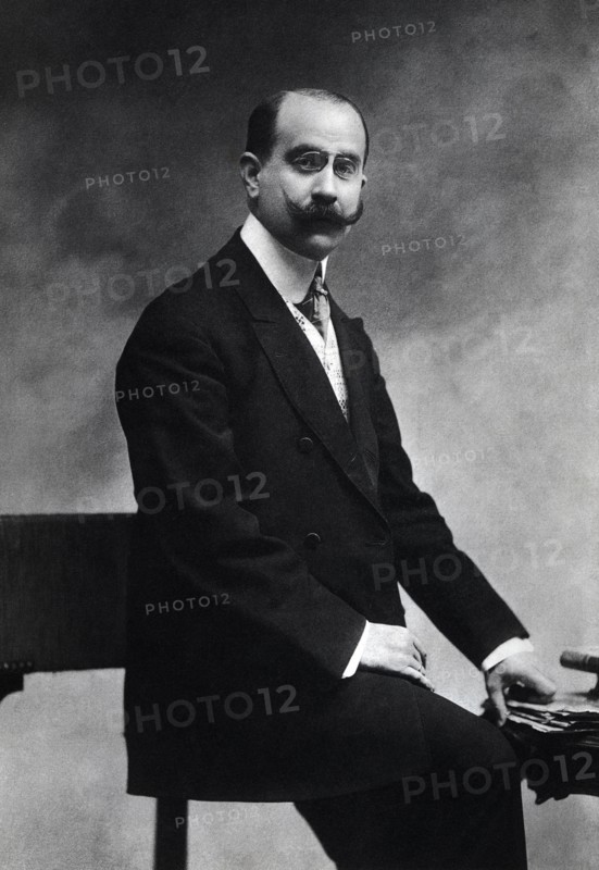Carlos of Fortuny and Miralles, Esponellà Baron, (Barcelona, ??1872-1931), writer and lawyer, he ?