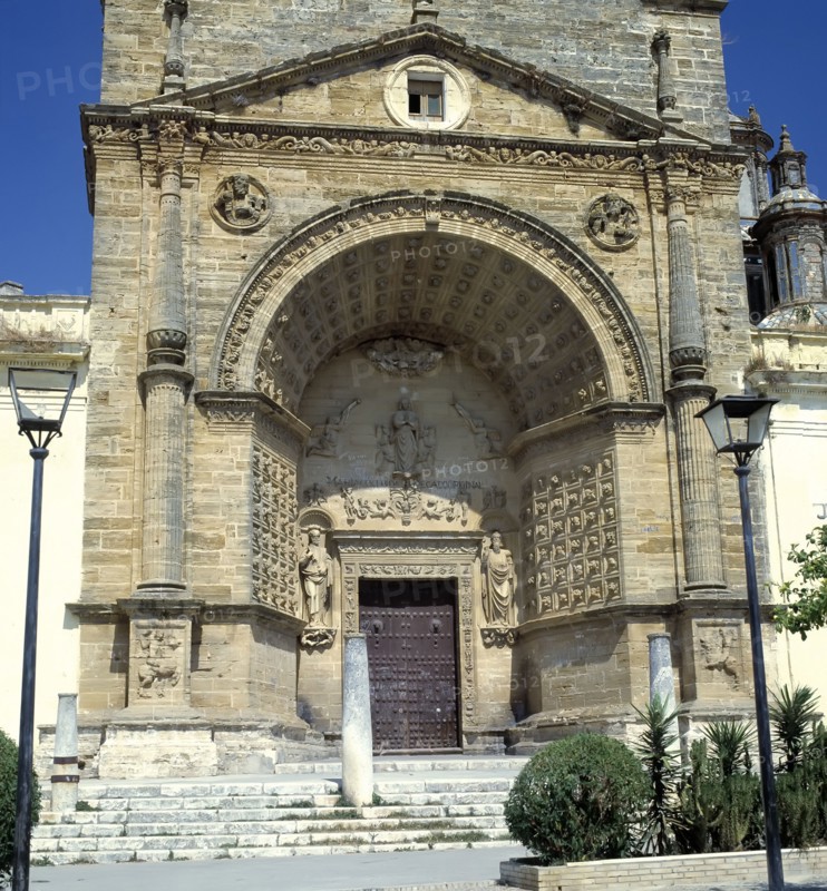 Detail of the door of the Church of Santa Maria de la Asunción in Utrera (Sevilla).