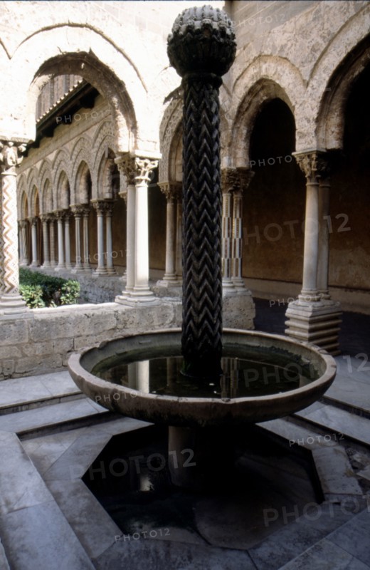Fountain in the cloister of the Cathedral of Monreale (Sicily), Norman-Byzantine style.