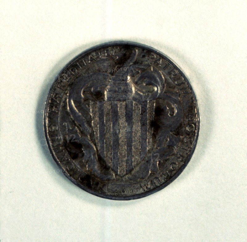 Reverse of a one-peseta coin in silver used as a medal of the Catalanist Union, work of the engra?