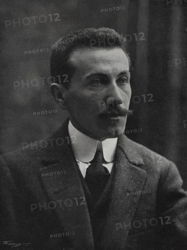 Jaume Bofill i Matas (Olot, 1878-Barcelona, 1933), Catalan poet known as Guerau de Liost, winner ?