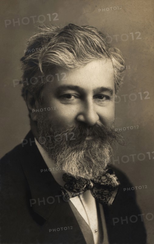 Santiago Rusiñol i Prats (1861-1931), Catalan playwrighter, novelist, painter and collector, memb?