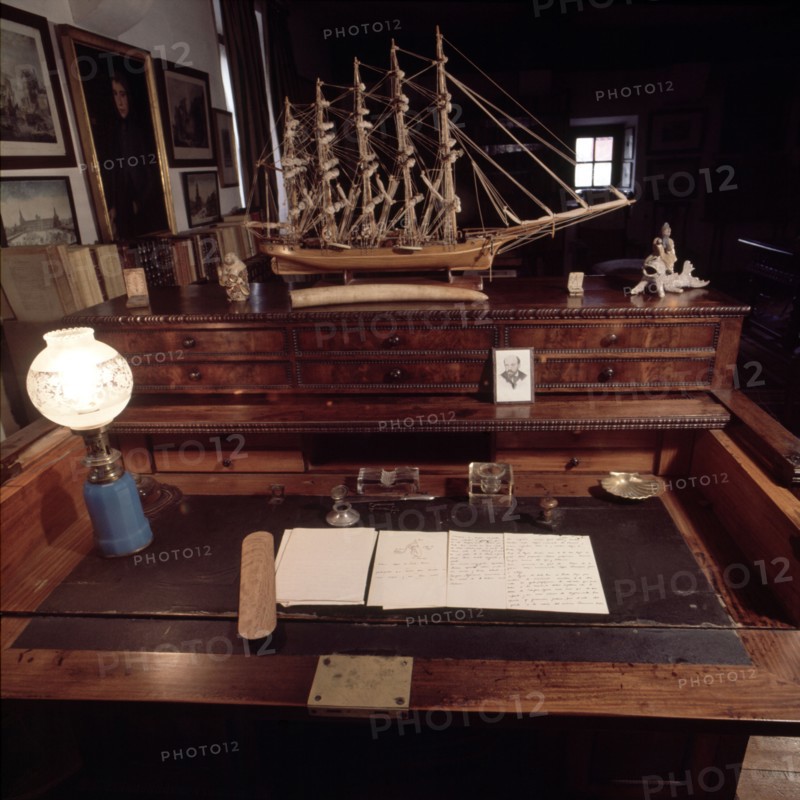 Workbench of D. Pio Baroja (1872-1956), Spanish novelist, preserved as he left before his death a?