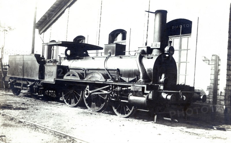 Steam engine number 1 built by Paren Schaken & Co. of Paris, systema of outer cylinders with two ?