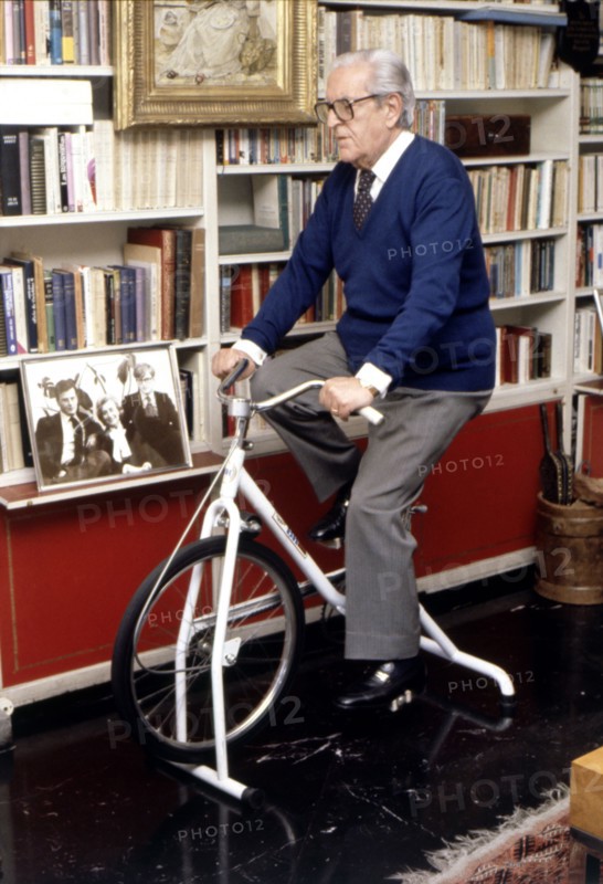 Joaquin Calvo Sotelo (1905-1993), Spanish writer, photo at his home in 1989.