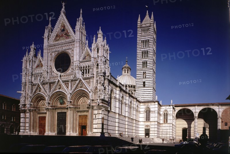 Exterior view of the Cathedral of Siena.