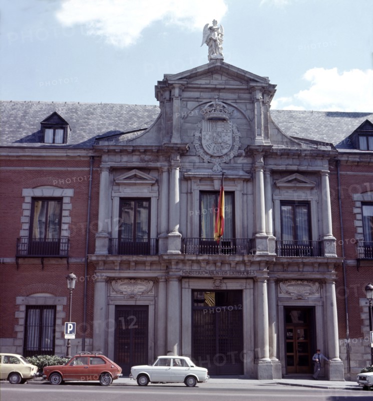 Old jail of the Court, now the Ministry of Foreign Affairs (1629-1634).
