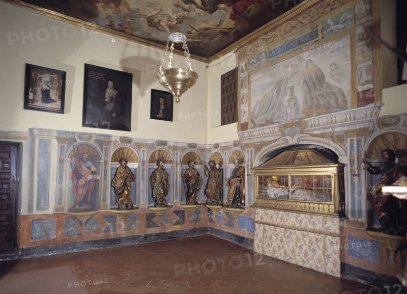 Monastery of the Descalzas Reales (Royal Discalced Nuns), Chapel of the Dormición, in the middle ?