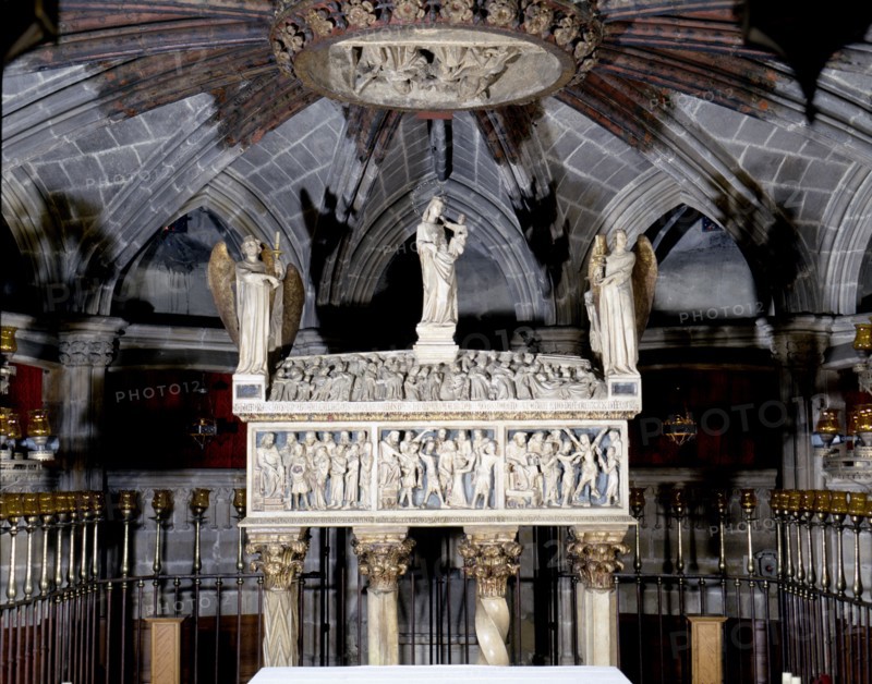 Tomb of Santa Eulalia, polychromed marble (1327-1339).