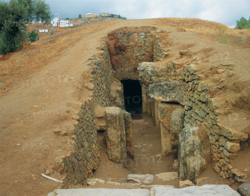 Entrance to the Cave of Viera, about 2200 - 1500 a. JC.