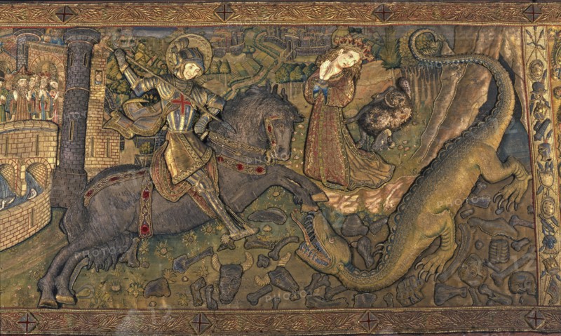 Frontal of Saint George, in linen embroidered fabric, years 1450-1451.