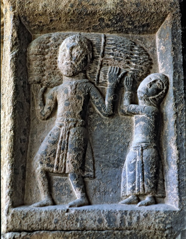 Monastery of Santa Maria de Ripoll. Bas-relief in the arch of the façade in which the 12 months o?