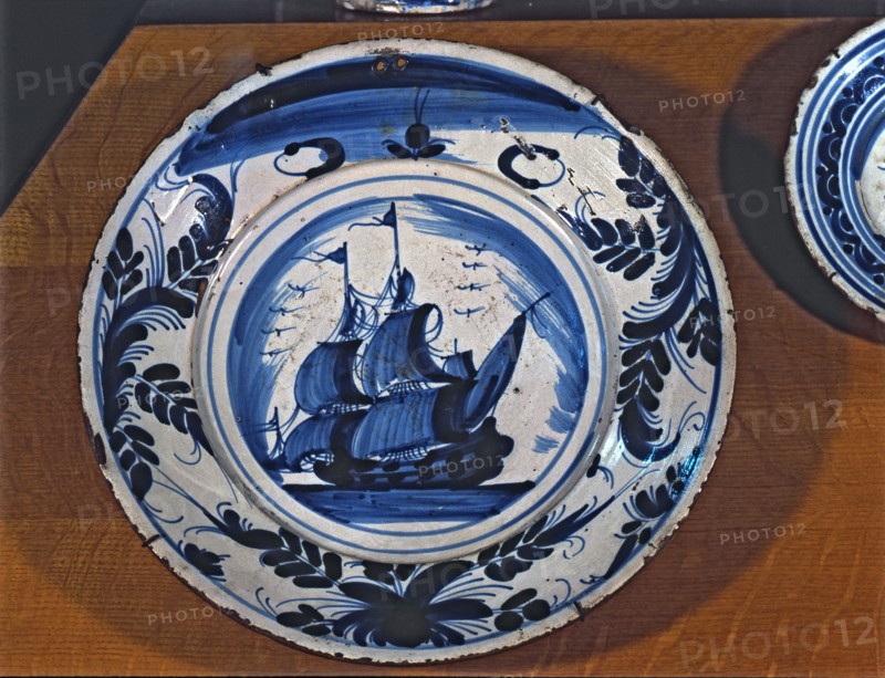 Blue plate with a sailing ship, Catalan ceramics of the 18th century.