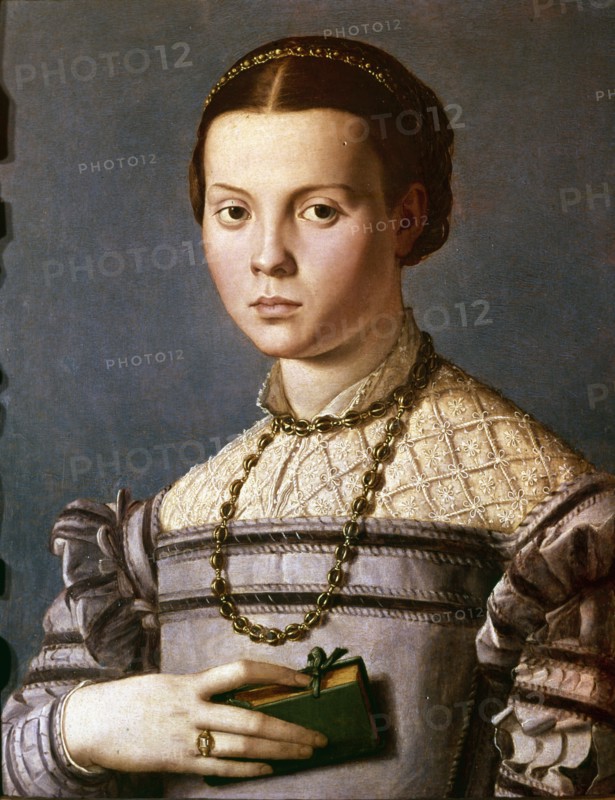 'Girl of the family of the Medici'', by Agnolo di Cosimo Bronzino.