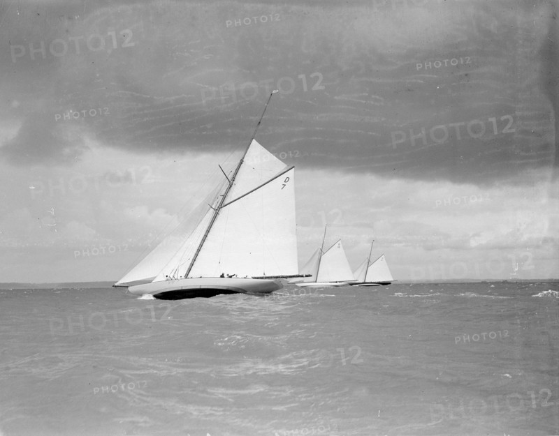 'Istria', 'The Lady Anne', & 'Vanity' racing upwind, 1912. Creator: Kirk & Sons of Cowes.