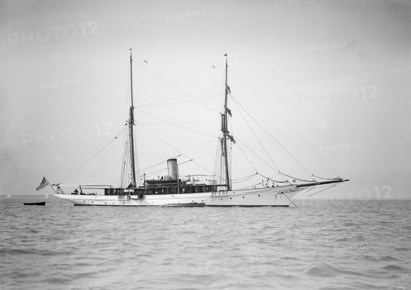 The American steam yacht 'Wild Duck' at anchor, 1911. Creator: Kirk & Sons of Cowes.