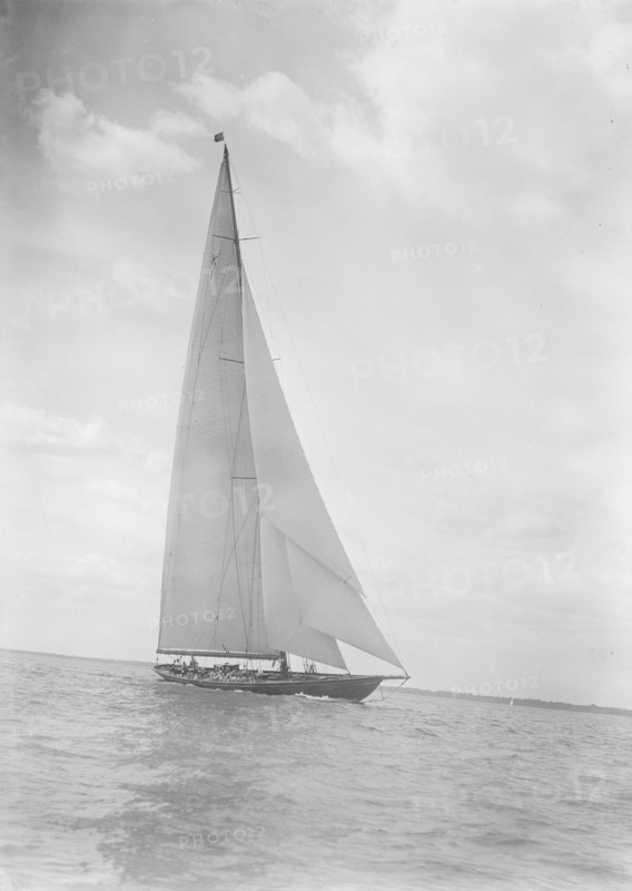 'Britannia' sails close-hauled, 1933. Creator: Kirk & Sons of Cowes.