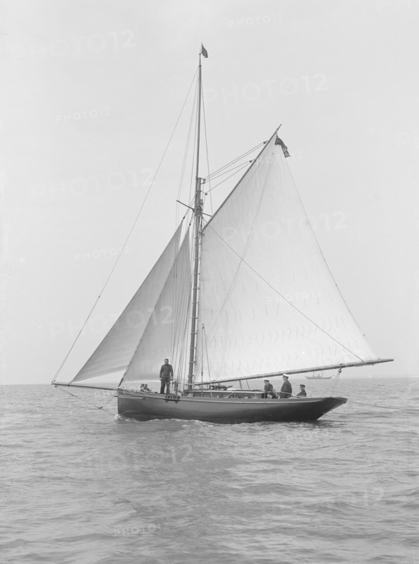 The gaff rigged cutter 'Wych' under sail, 1914. Creator: Kirk & Sons of Cowes.