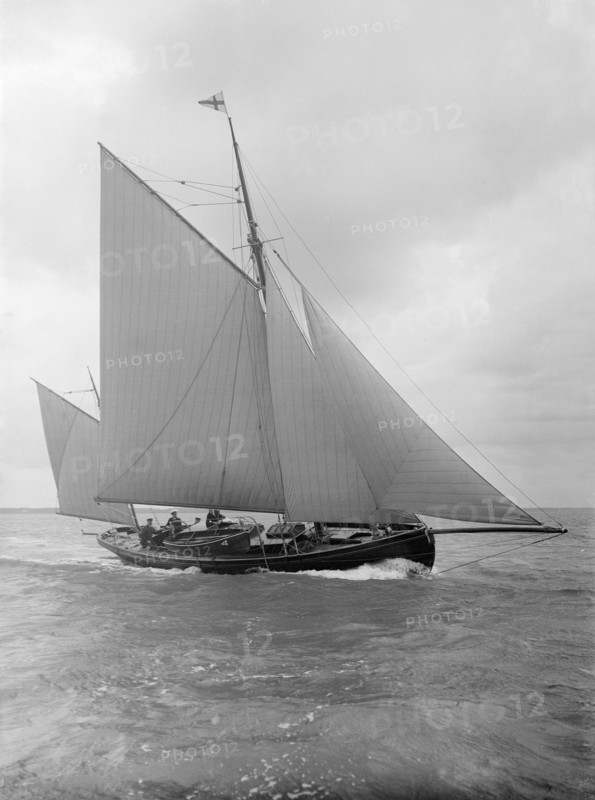 The yawl 'Moosk' under way, 1912. Creator: Kirk & Sons of Cowes.