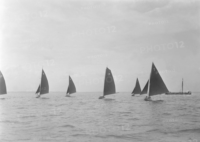 Group of racing Redwing keelboats, 1922. Creator: Kirk & Sons of Cowes.