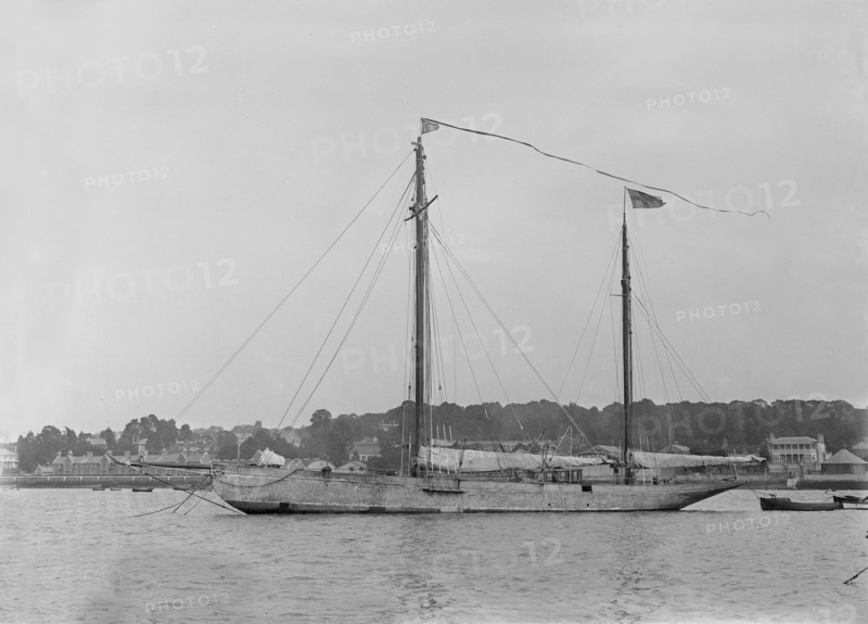 The 118 foot ketch 'Fidra' at anchor, 1922. Creator: Kirk & Sons of Cowes.