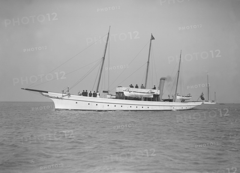 The steam yacht 'Sea Snake' 1911. Creator: Kirk & Sons of Cowes.