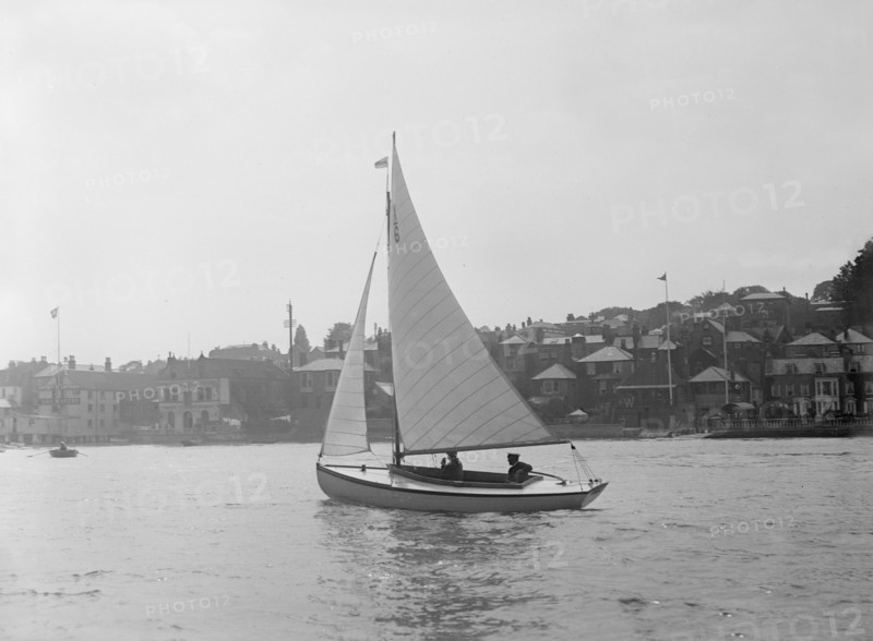Yacht 'Coquette' RMYC, 1922. Creator: Kirk & Sons of Cowes.