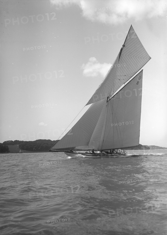 The 15 Metre cutter 'Paula II' close-hauled, 1911. Creator: Kirk & Sons of Cowes.