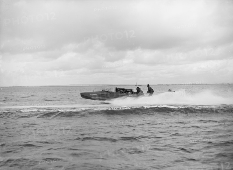 The French 400 hp hydroplane 'Despujols I', 1913. Creator: Kirk & Sons of Cowes.