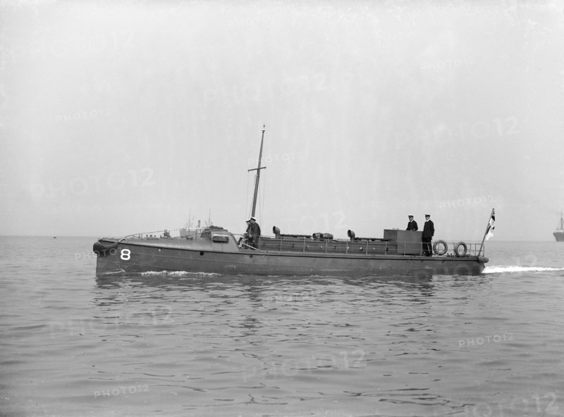 Motor yacht 'Mynonie II', 1914. Creator: Kirk & Sons of Cowes.