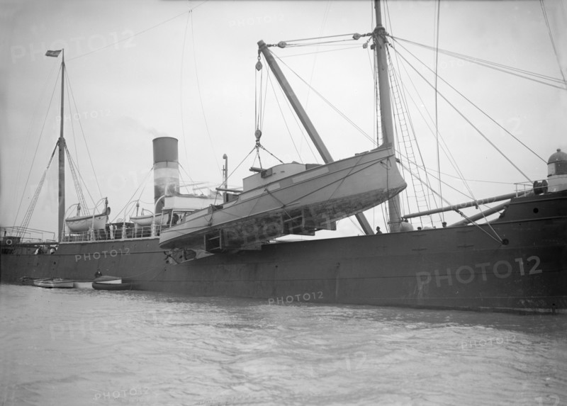 'Sabin' being shipped, 1912. Creator: Kirk & Sons of Cowes.