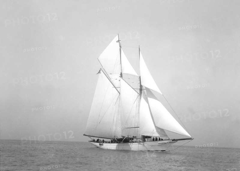 The 140 ft schooner 'Heartsease' under sail. Creator: Kirk & Sons of Cowes.
