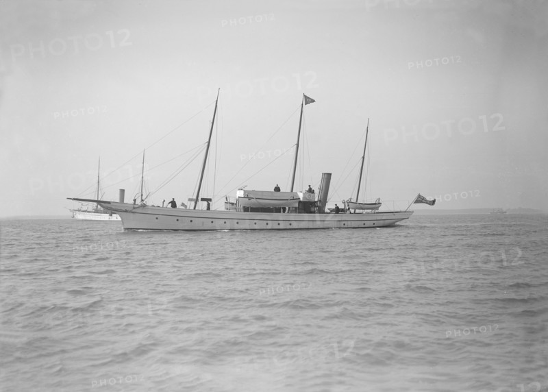 The steam yacht 'Sea Snake' 1911. Creator: Kirk & Sons of Cowes.