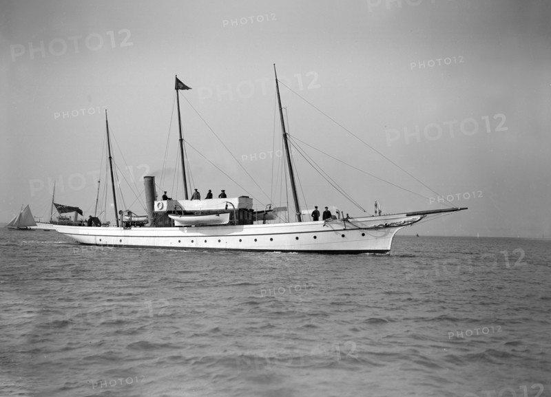 The steam yacht 'Sea Snake' 1911. Creator: Kirk & Sons of Cowes.