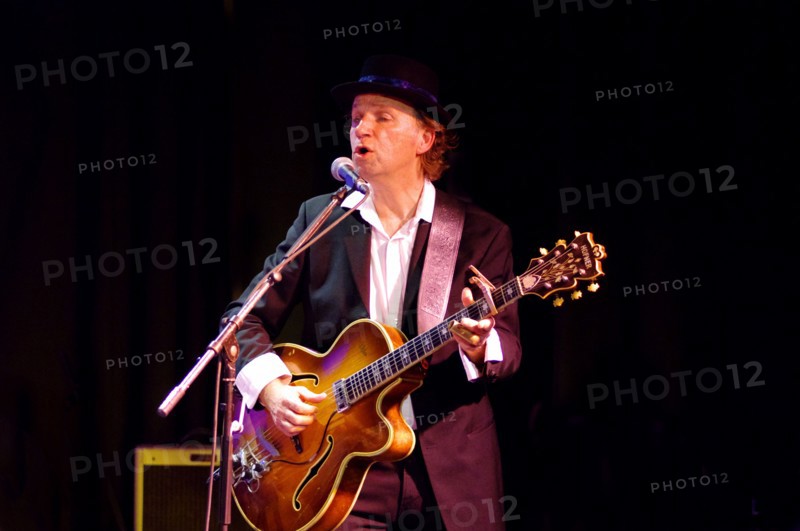 Ben Tyzack, Crawley Blues Club, Hawth, Crawley, Sept 2018. Creator: Brian O'Connor.