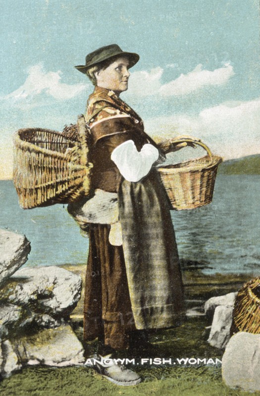 A fish woman from Llangwm, Pembrokeshire, c1900-1910.